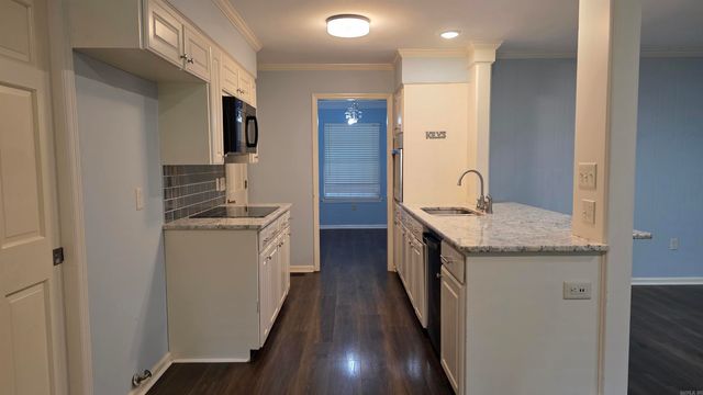 1512 War Eagle Dr, North Little Rock, AR 72116