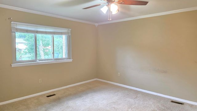 1512 War Eagle Dr, North Little Rock, AR 72116