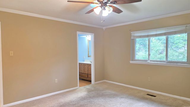 1512 War Eagle Dr, North Little Rock, AR 72116
