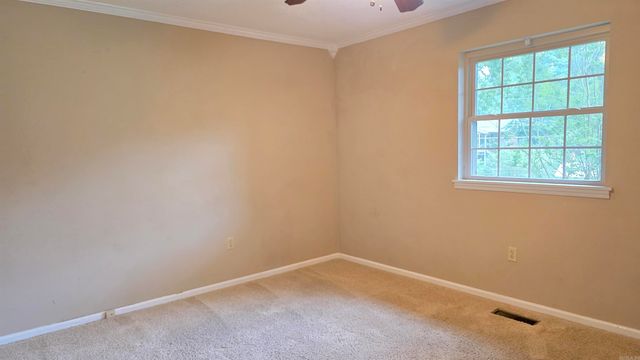 1512 War Eagle Dr, North Little Rock, AR 72116