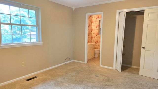 1512 War Eagle Dr, North Little Rock, AR 72116