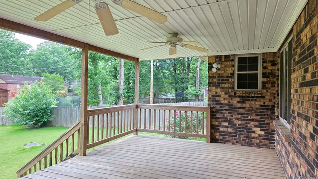 1512 War Eagle Dr, North Little Rock, AR 72116