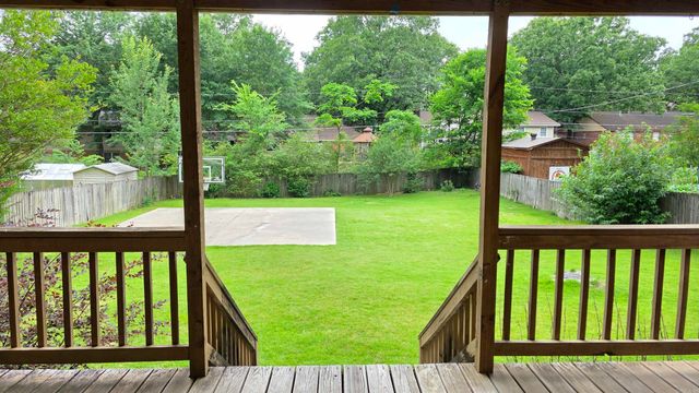 1512 War Eagle Dr, North Little Rock, AR 72116