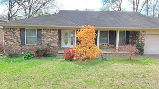 1512 War Eagle Dr, North Little Rock, AR 72116