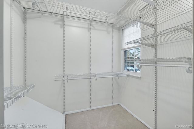 2124 Park Place Drive, Walled Lake, MI 48390