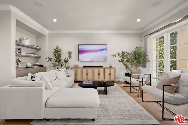 11500 San Vicente Boulevard 202, Los Angeles, CA 90049