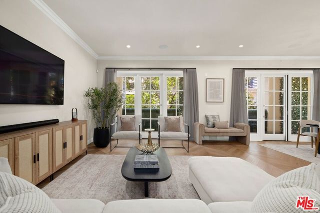 11500 San Vicente Boulevard 202, Los Angeles, CA 90049