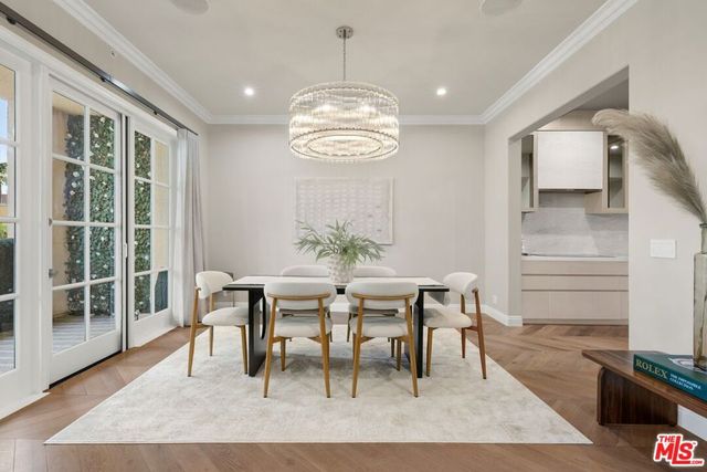 11500 San Vicente Boulevard 202, Los Angeles, CA 90049