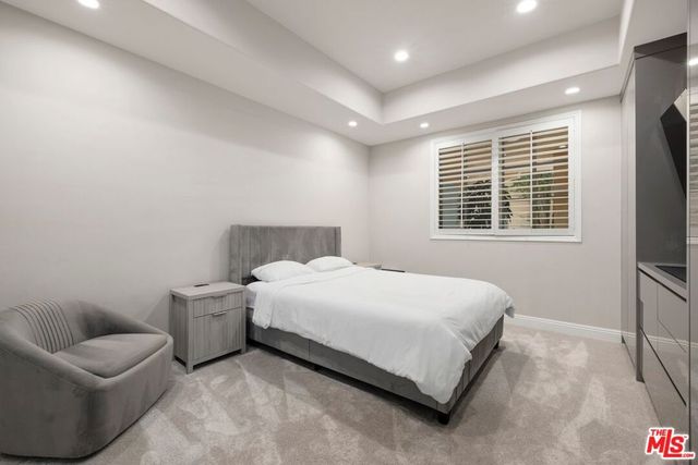 11500 San Vicente Boulevard 202, Los Angeles, CA 90049