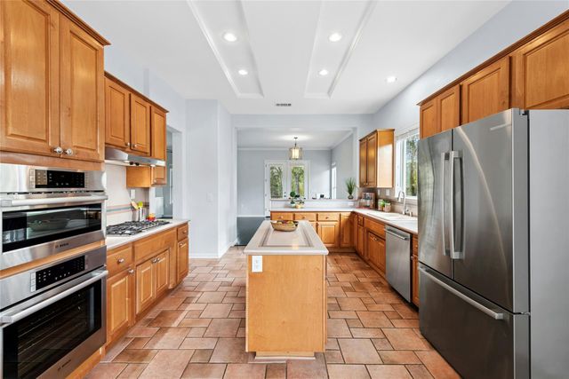 111 Yaupon LN, Georgetown, TX 78633