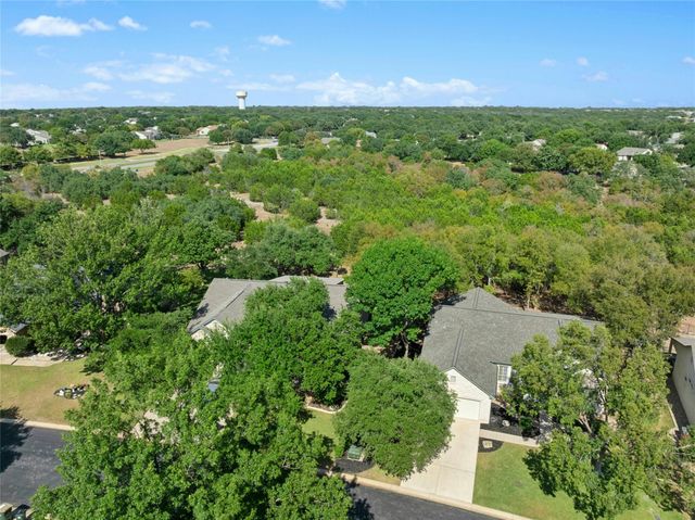 111 Yaupon LN, Georgetown, TX 78633