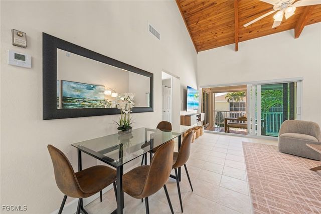 2321 W Gulf DR 3D, Sanibel, FL 33957