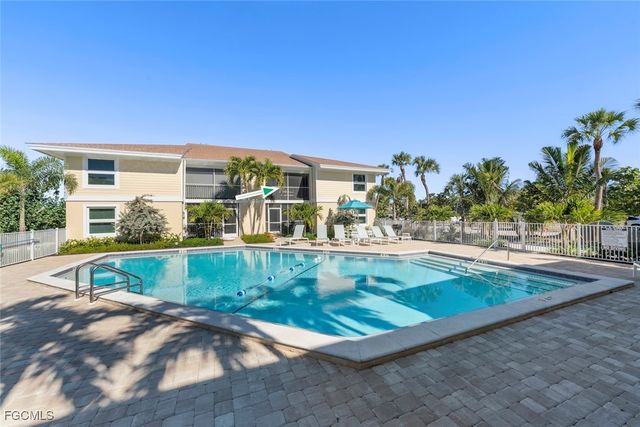 2321 W Gulf DR 3D, Sanibel, FL 33957
