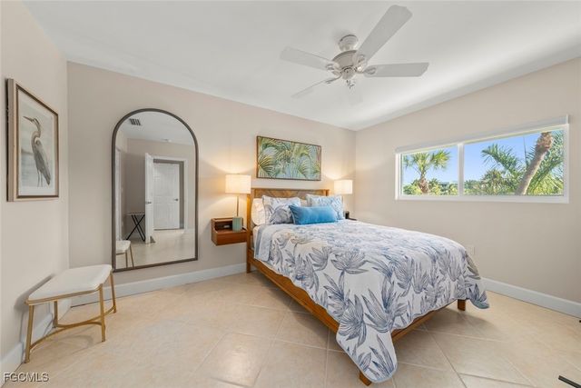 2321 W Gulf DR 3D, Sanibel, FL 33957