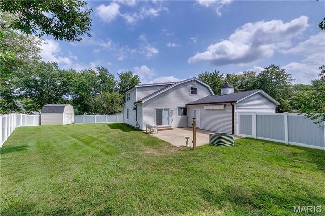 11 Victoria Square, St Peters, MO 63376