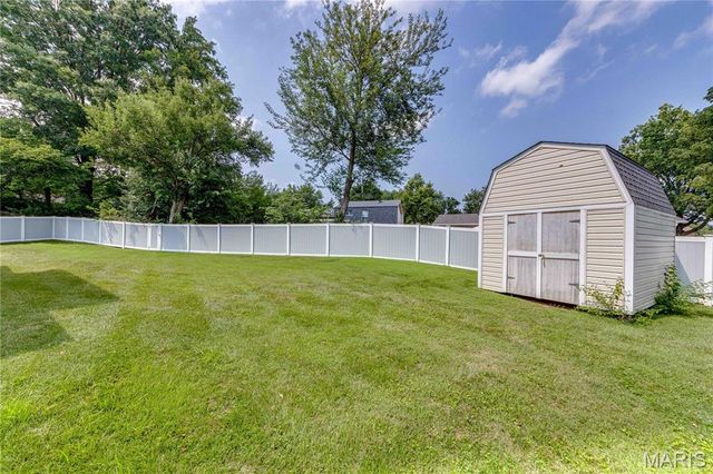 11 Victoria Square, St Peters, MO 63376
