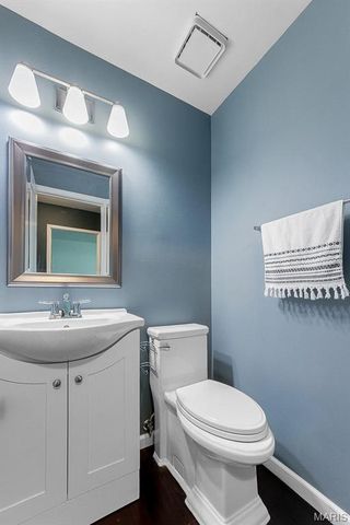 11 Victoria Square, St Peters, MO 63376