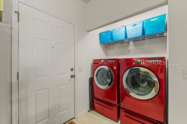 1105 13th St Apt C, Port Royal, SC 29935
