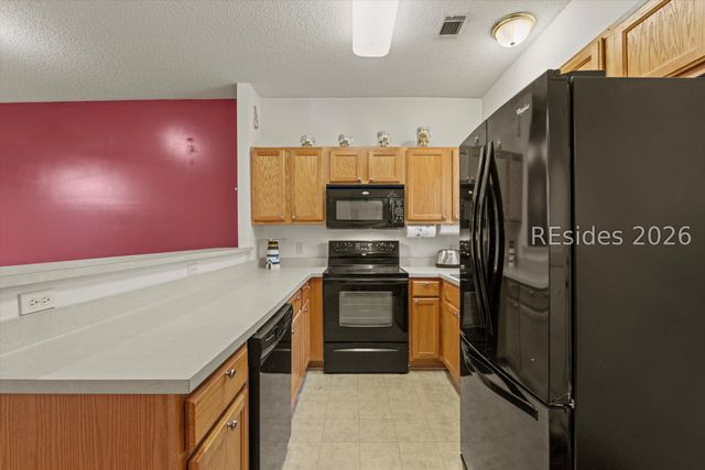 1105 13th St Apt C, Port Royal, SC 29935