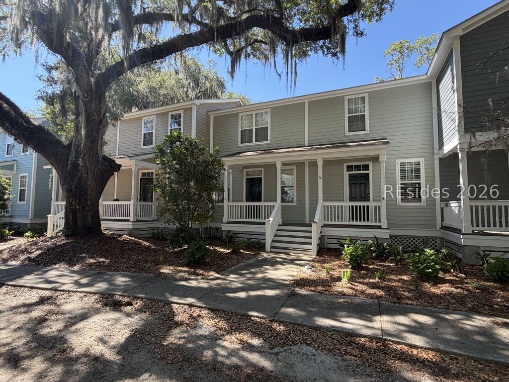 1105 13th St Apt C, Port Royal, SC 29935