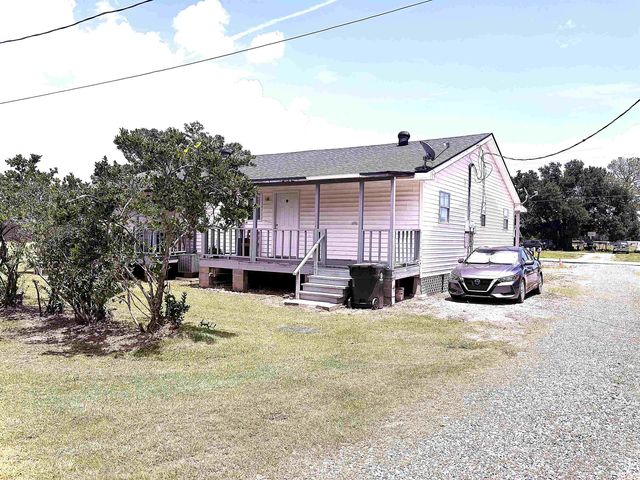 106 Country Estates Drive, Houma, LA 70364