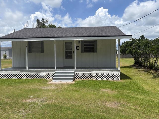 106 Country Estates Drive, Houma, LA 70364
