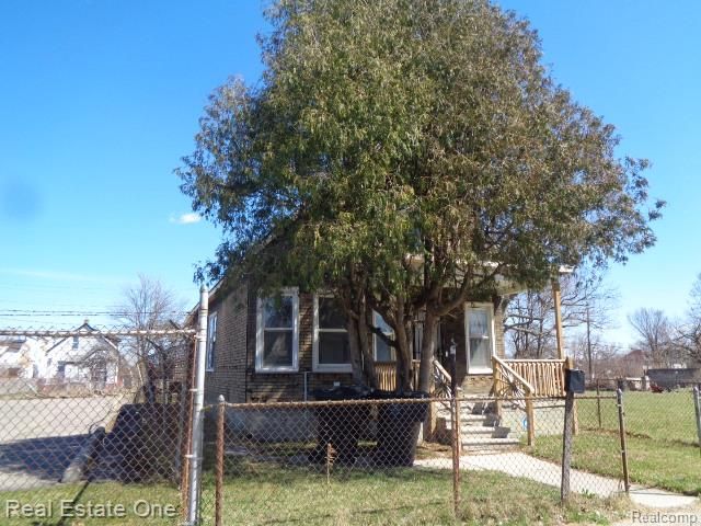 5468 Holcomb Street, Detroit, MI 48213