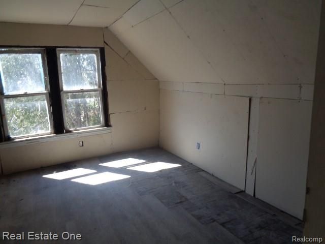 5468 Holcomb Street, Detroit, MI 48213