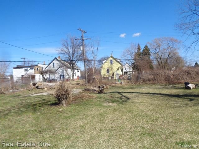 5468 Holcomb Street, Detroit, MI 48213