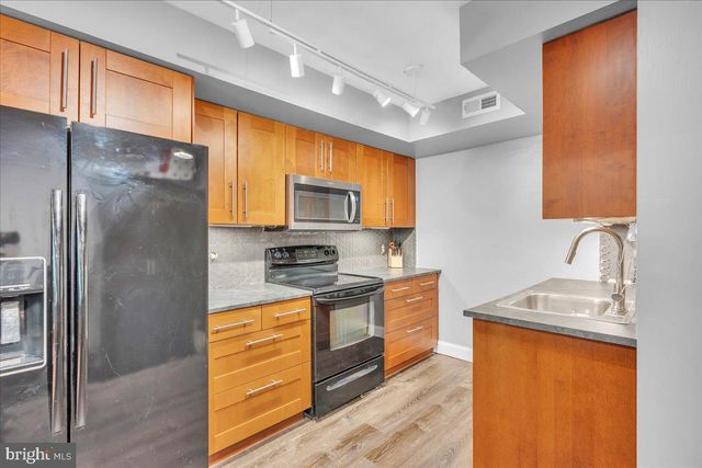 115 E KINGS HWY ##334, Maple Shade, NJ 08052