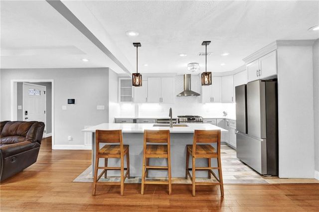 700 Pepperwood Trl, Stone Mountain, GA 30087