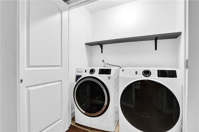 700 Pepperwood Trl, Stone Mountain, GA 30087