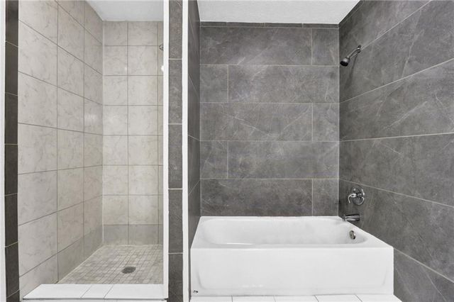 700 Pepperwood Trl, Stone Mountain, GA 30087