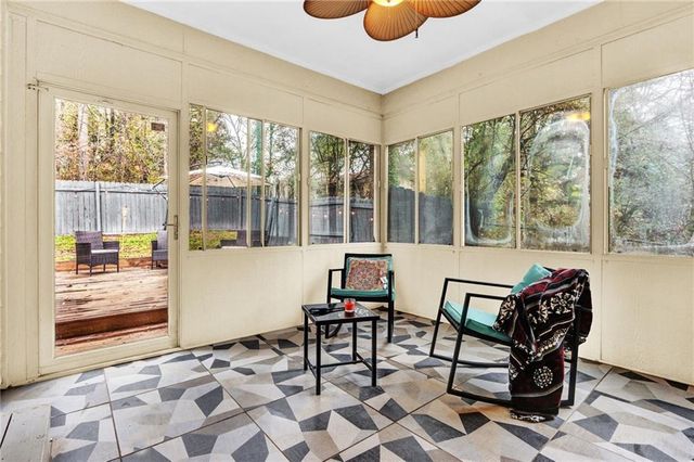 700 Pepperwood Trl, Stone Mountain, GA 30087