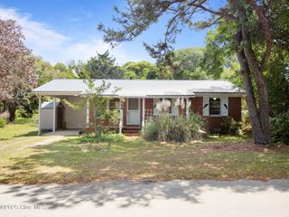 204 Cedar Street, Emerald Isle, NC 28594