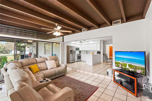 15200 SW 84th Avenue, Palmetto Bay, FL 33157