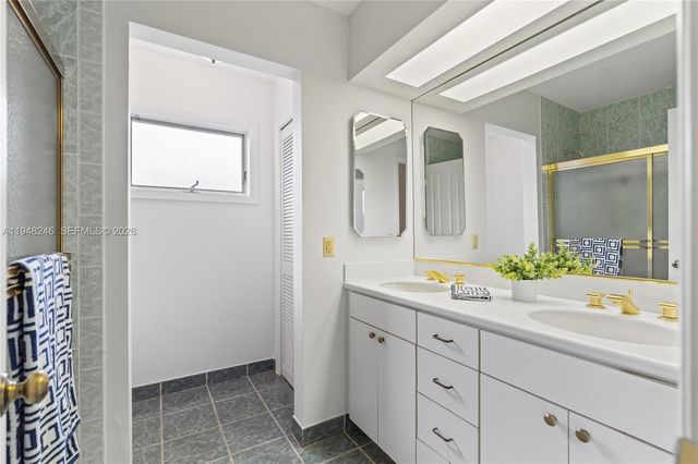 15200 SW 84th Avenue, Palmetto Bay, FL 33157