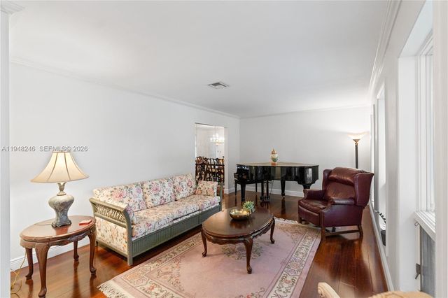 15200 SW 84th Avenue, Palmetto Bay, FL 33157