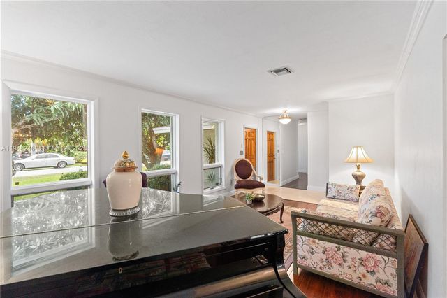 15200 SW 84th Avenue, Palmetto Bay, FL 33157