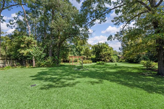 11875 Sagittarius Drive E, Willis, TX 77318