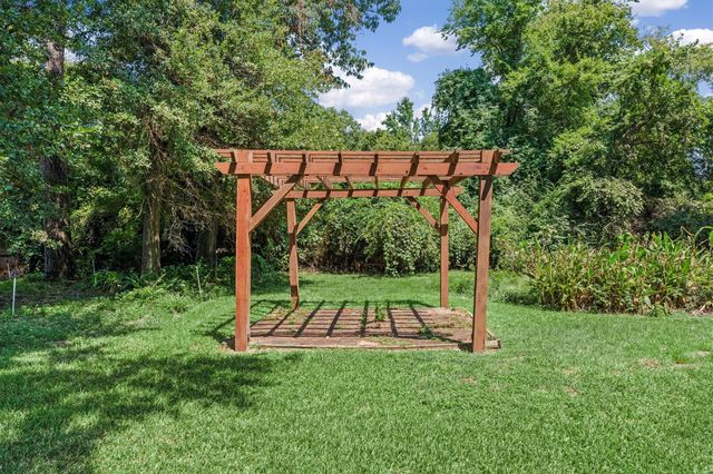 11875 Sagittarius Drive E, Willis, TX 77318