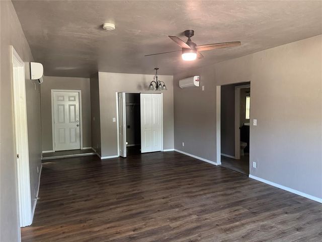 1209 E Whittaker Street, Shawnee, OK 74801