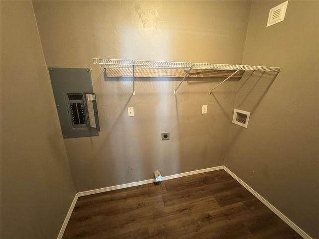 1209 E Whittaker Street, Shawnee, OK 74801