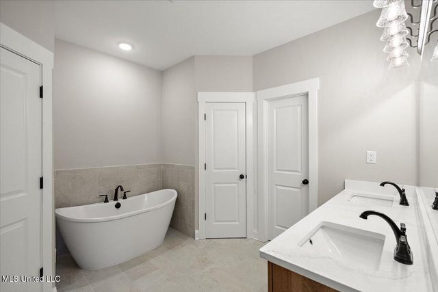 526 Bolivar Drive, Nesbit, MS 38651