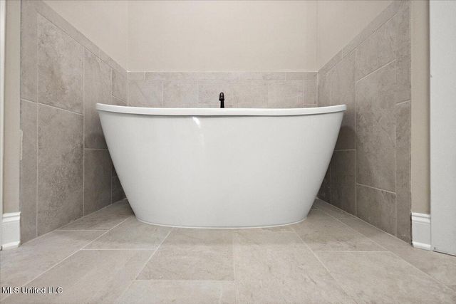 526 Bolivar Drive, Nesbit, MS 38651