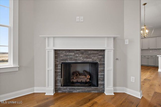 526 Bolivar Drive, Nesbit, MS 38651