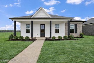 526 Bolivar Drive, Nesbit, MS 38651