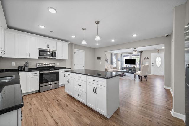 138 Walker Ridge Rd, Big Rock, TN 37023