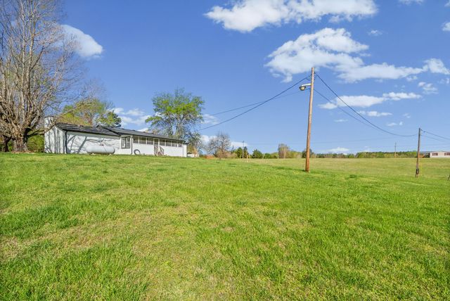 138 Walker Ridge Rd, Big Rock, TN 37023