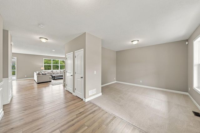 833 Red Cedar Court, Chaska, MN 55318
